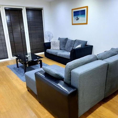 Max'Em Lexington Luxury Apartment Слау Екстер'єр фото